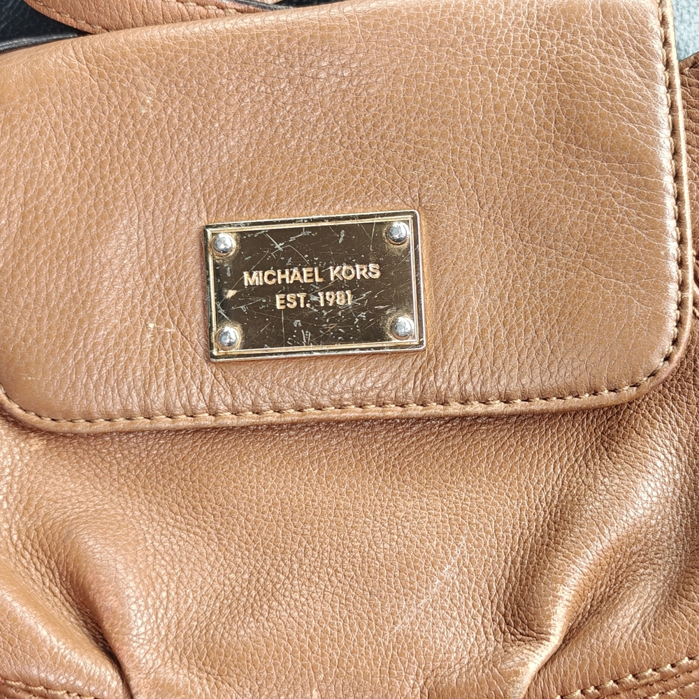 Michael Kors Tan Leather Crossbody Bag - Picture 3 of 16